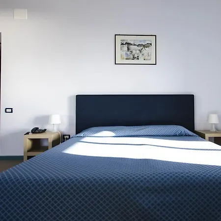 Grand Helios Hotel