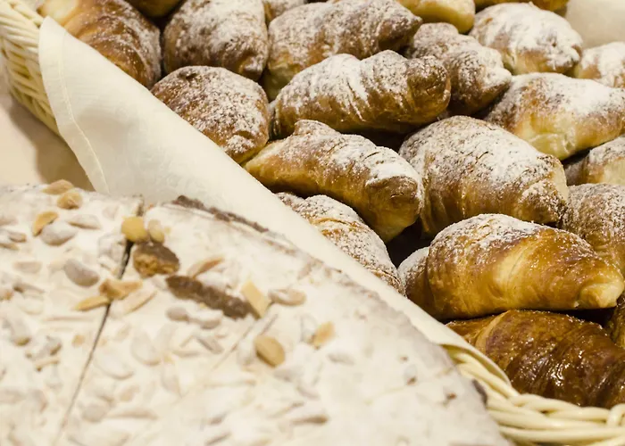 赫利俄斯大酒店 酒店 4*