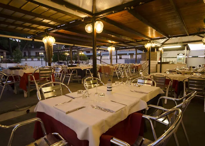 赫利俄斯大酒店 酒店 4*