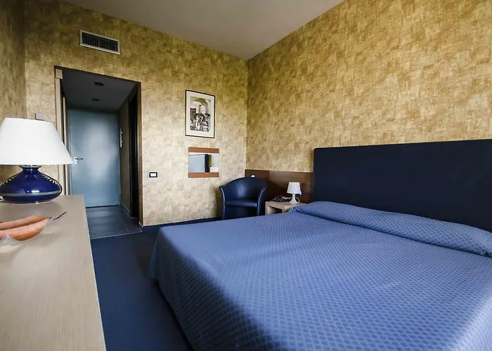 赫利俄斯大酒店