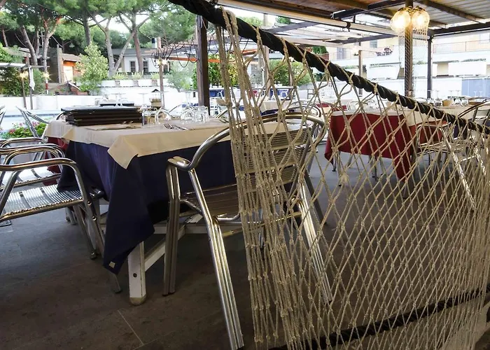 赫利俄斯大酒店 4* 塔尔奎尼亚