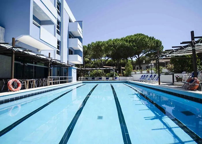 赫利俄斯大酒店 酒店 塔尔奎尼亚