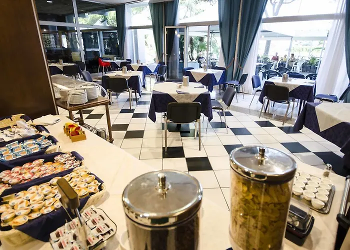 赫利俄斯大酒店 酒店 塔尔奎尼亚