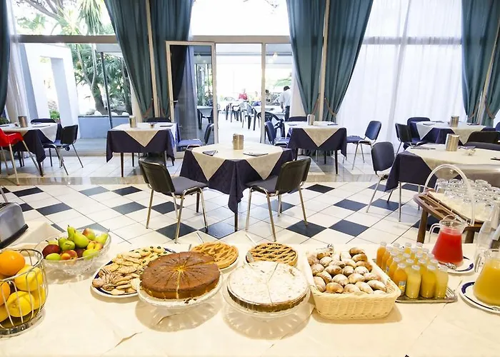 赫利俄斯大酒店 酒店 塔尔奎尼亚